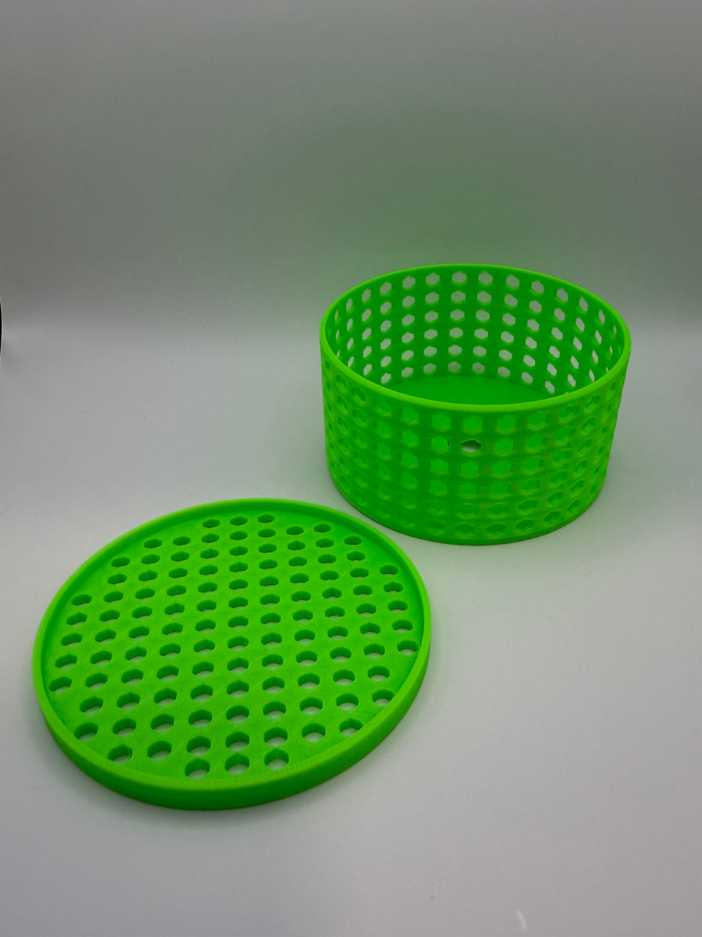 Large Mushroom Coral Frag Cages – 3-Pack (Black, Orange, Green)